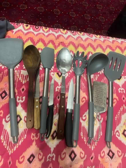 Photo of free Kitchen Utensil Set (Yiewsley UB7) #1