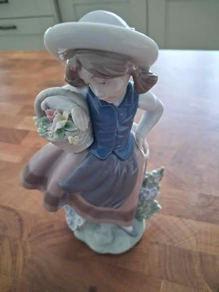 Photo of free LLADRO figure (LE67 2NN) #2