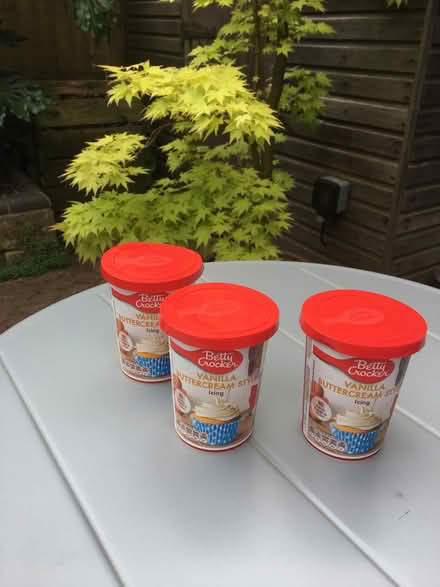 Photo of free Buttercream icing (Townsend AL3) #1