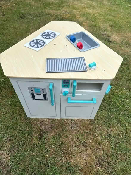 Photo of free Play kitchen (LU63PA) #1
