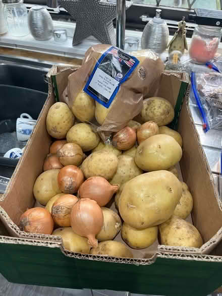Photo of free Potatoes and onions (North Road N7) #1