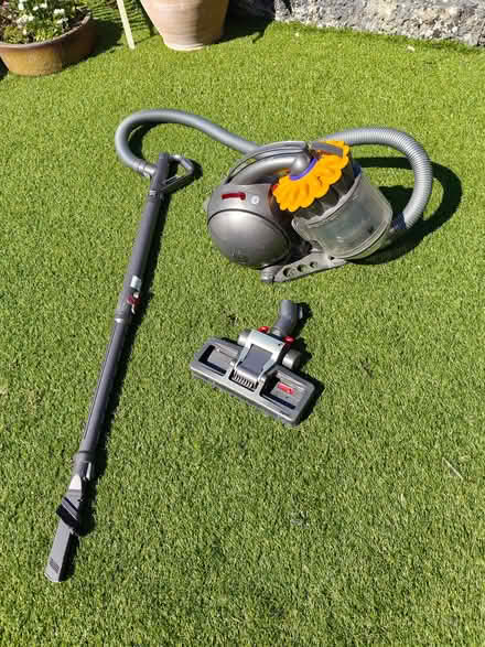 Photo of free Dyson Cylinder Vacuum (Leasgill LA7) #1