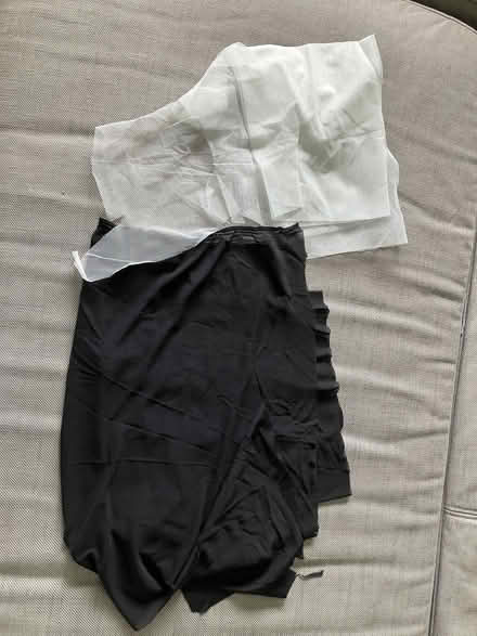 Photo of free lightweight stretch net (Lyndon Green B26) #1