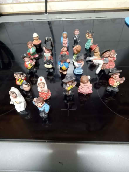 Photo of free small clay figures (Waltham Abbey EN8) #2