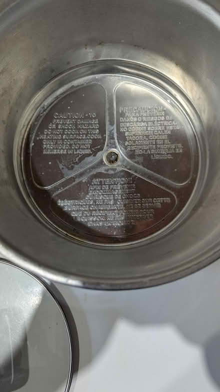 Photo of free Small crockpot (Great Kinghsill HP15) #3