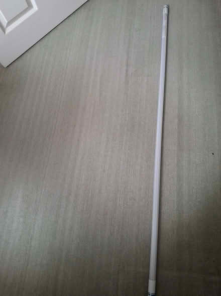 Photo of free Philips LED tube 1500mm (Heald Green SK8) #4