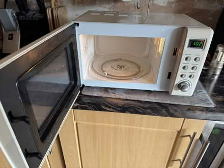Photo of free Cream Microwave (Spondon DE21) #2