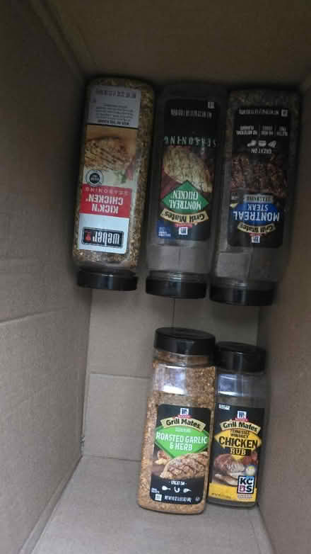 Photo of free Seasonings and roasting pans (Randallstown) #2