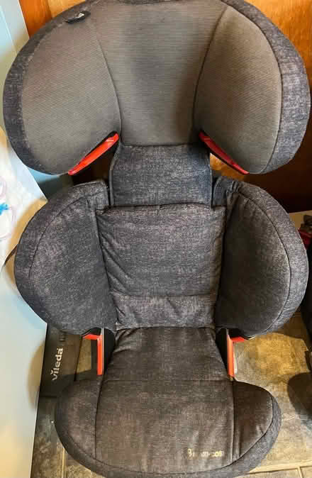 Photo of free Maxi-Cosi Kid’s car seats (Corbets Tey RM14) #1
