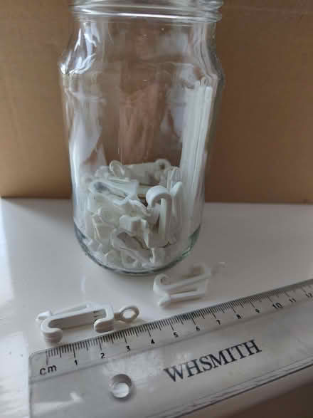Photo of free curtain sliders/hooks, small, medium and large (Caldecott OX14) #1