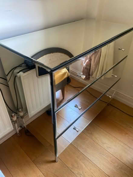 Photo of free Mirrored chest of drawers (Earls Court SW5) #1