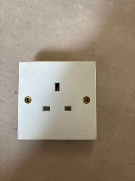 Photo of free Single socket without switch (Peachcroft OX14) #1