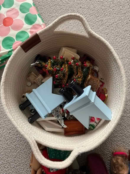 Photo of free Dolls House (Southfields SW19) #4