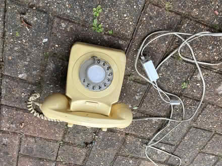 Photo of free Old telephone (Caversham RG4) #1
