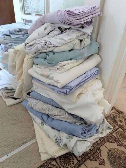 Photo of free Large lot of bedding, see pics (BD20 5NE) #2