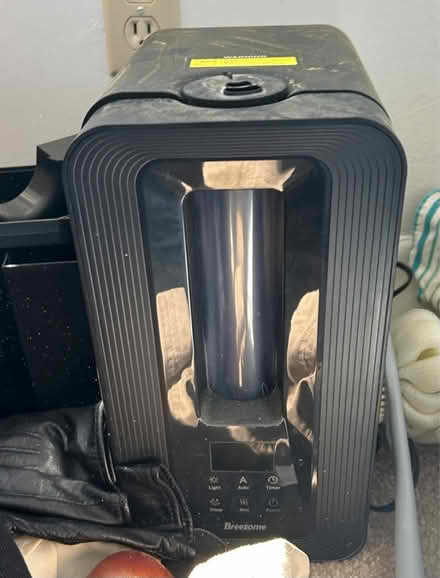 Photo of free Humidifiers, glassware, etc (Sligo Ave, Silver Spring) #1