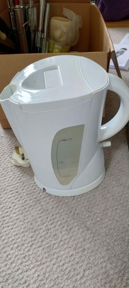 Photo of free Electric kettle (Highbrook Park BS34) #1