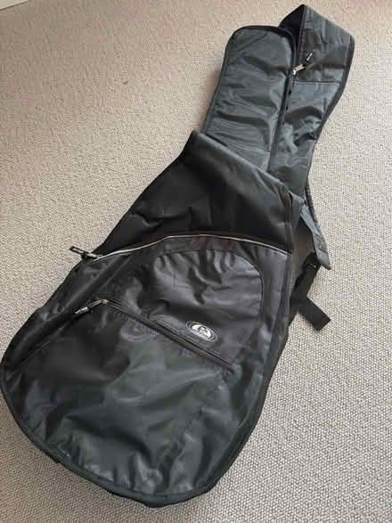 Photo of free Guitar case (Southfields SW19) #1