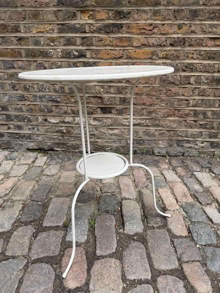 Photo of free White metal garden table (Canonbury N1) #1