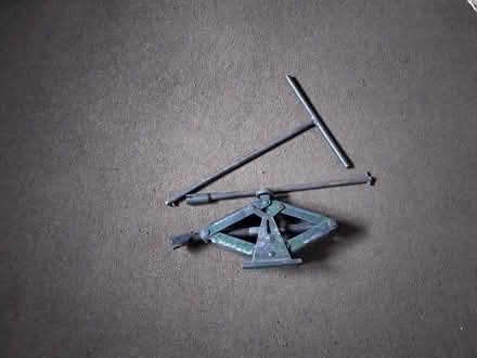 Photo of free Car jack (Weston SG4) #1