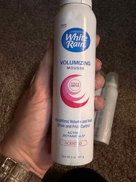 Photo of free White rain volumizing mousse (Severn) #2