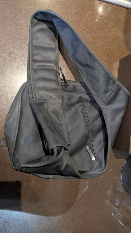 Photo of free Crossbody bag (CR0) #2