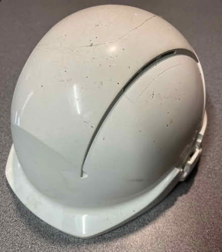 Photo of free Centurian site safety hat (CH43) #1