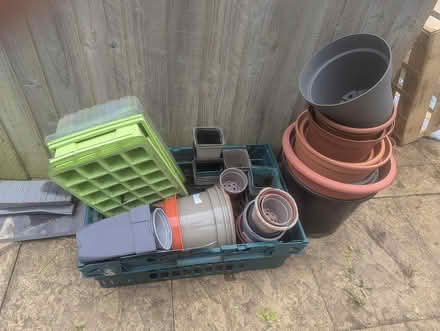 Photo of free Lots of plastic pots (Deddington OX15) #1