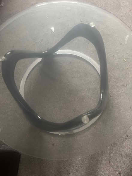 Photo of free Round Glass coffee table (TW19) #1