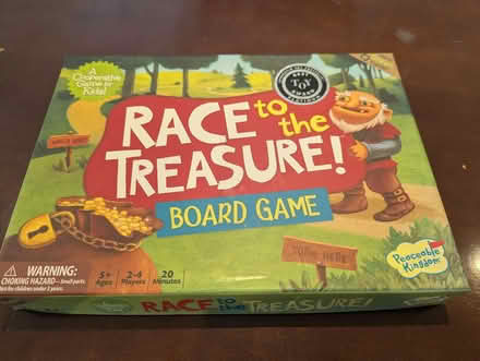 Photo of free Race to the Treasure children's board game (Petersfield Ward CB1) #1