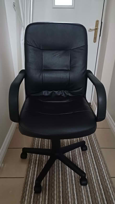 Photo of free Black Swivel Office Chair (Highbury Vale NG6) #2