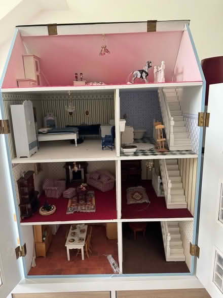 Photo of free Dolls House (Southfields SW19) #2