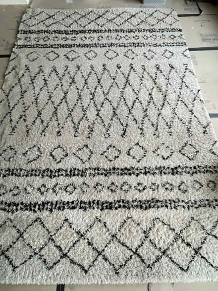 Photo of free Floor rug (Northfields) #1