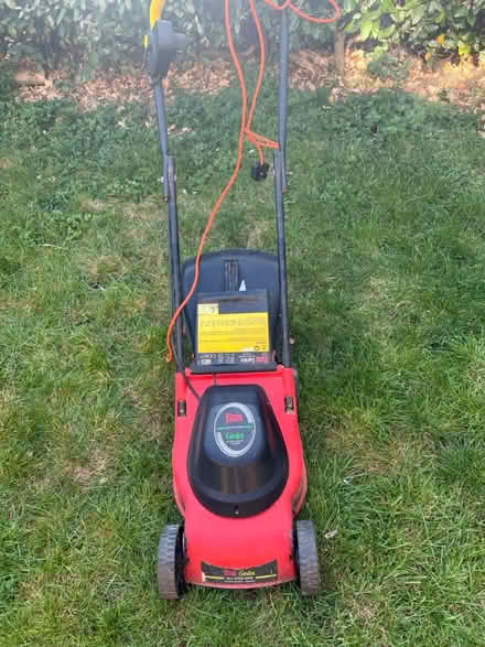 Photo of free Small lawnmower (Shoreham Beach. BN43) #2