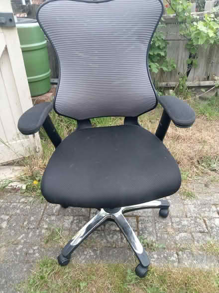 Photo of free Office chair (Lower Morden SM4) #2