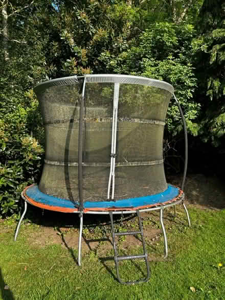 Photo of free 10 ft garden trampoline (Wokingham RG403AW) #2