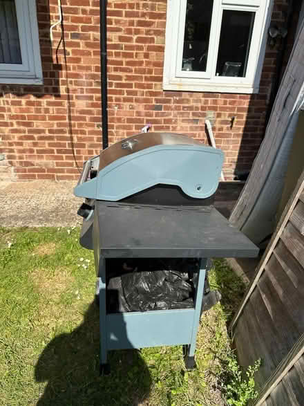 Photo of free Gas bbq (BR2) #3