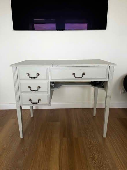 Photo of free Sewing machine table & machine (G76) #1