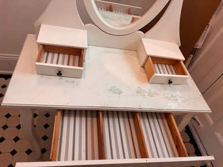Photo of free IKEA drawing table with mirror (Bellingham SE6) #4