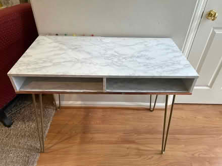Photo of free White desk (39 Laconheath Ave) #1