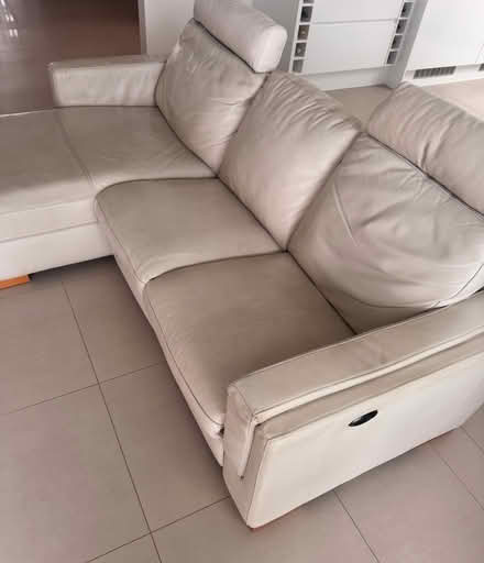Photo of free 2.5 seater leather lounge (Paradise Point QLD 4216) #2