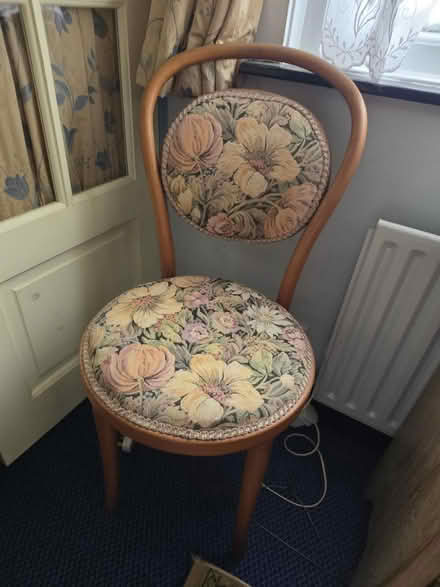 Photo of free 6 dining chairs (Cm14 5NT) #1