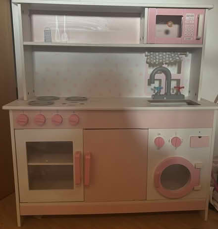 Photo of free Play kitchen (Whitefield) #1