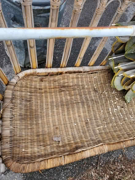 Photo of free Wicker Bench at the curb (Near Experimental Farm) #2
