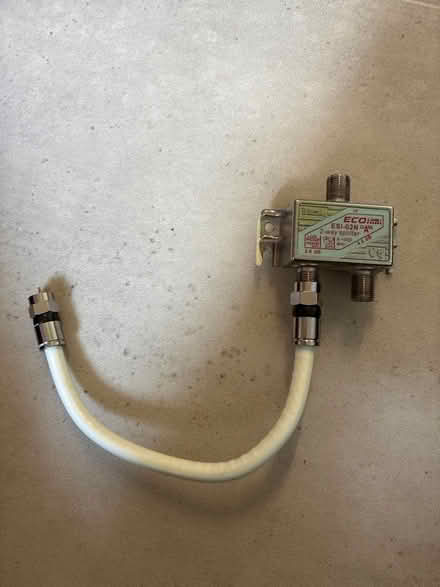 Photo of free 2 way splitter (cable) (Peachcroft OX14) #1