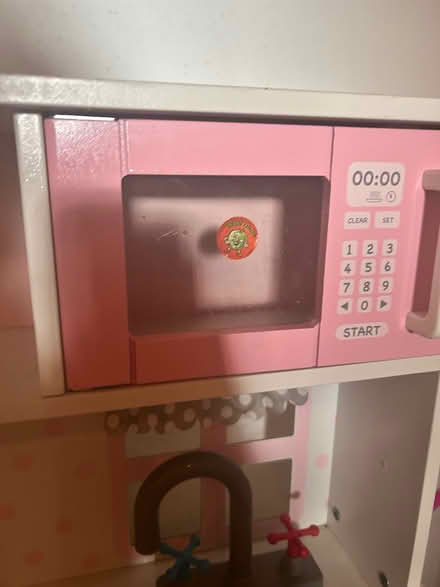 Photo of free Play kitchen (Whitefield) #4