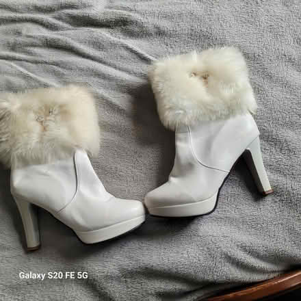 Photo of free Boots (SY11) #1