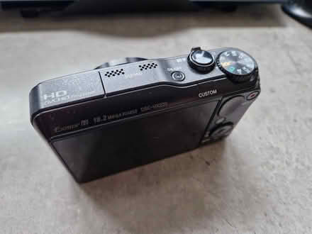 Photo of free Sony DSC-HX20V digital camera (S7 Netheredge) #2