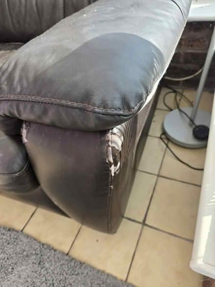 Photo of free 2 Leather sofas (Dobshill CH7) #4