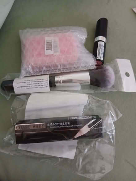 Photo of free Make up. Brand new (Bournemouth BH1) #2